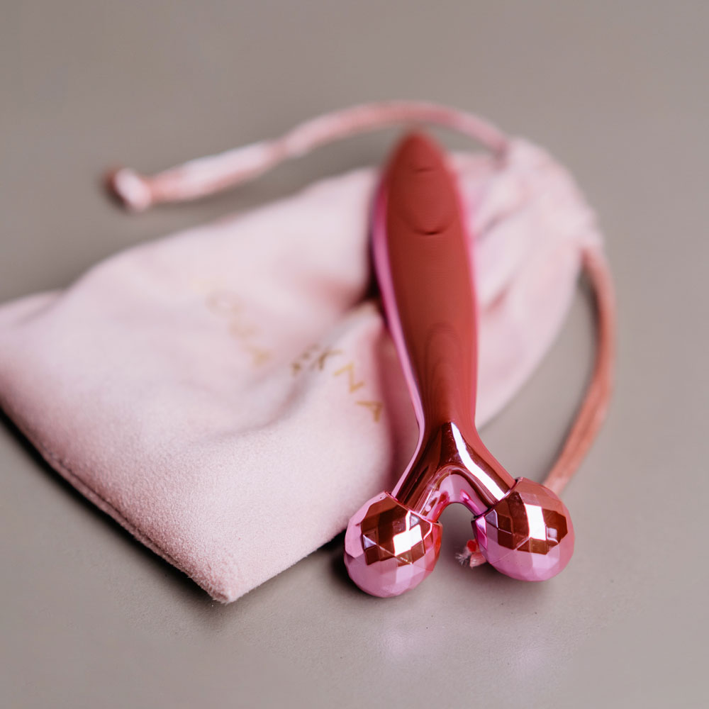 Różowy masażer 3D Joga Piękna do masażu twarzy, szyi i dekoltu